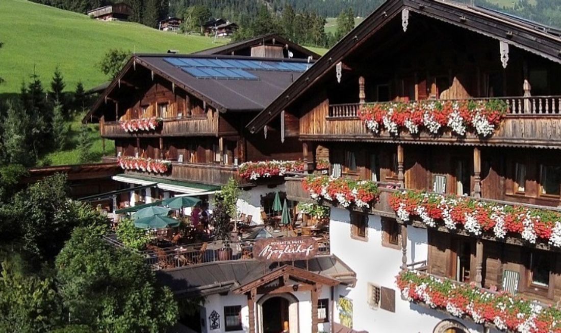 Romantik Hotel Boeglerhof Exterior