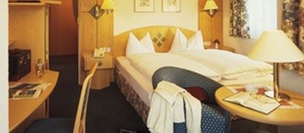 Hotel Zur Burg Room