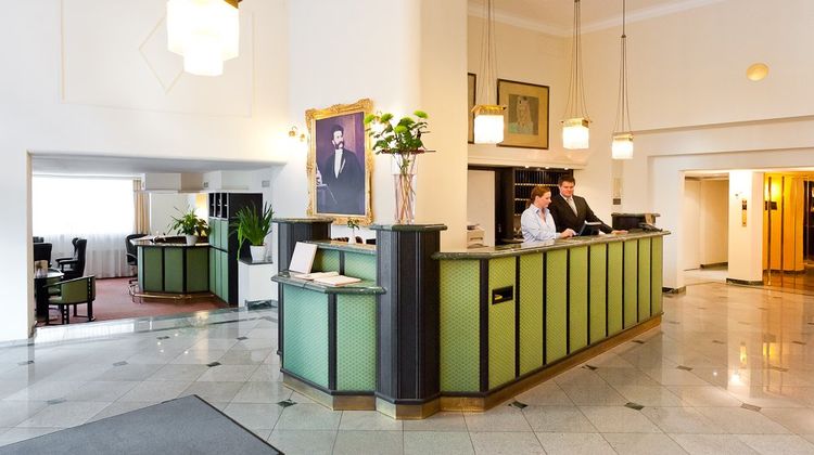 Hotel Johann Strauss Lobby