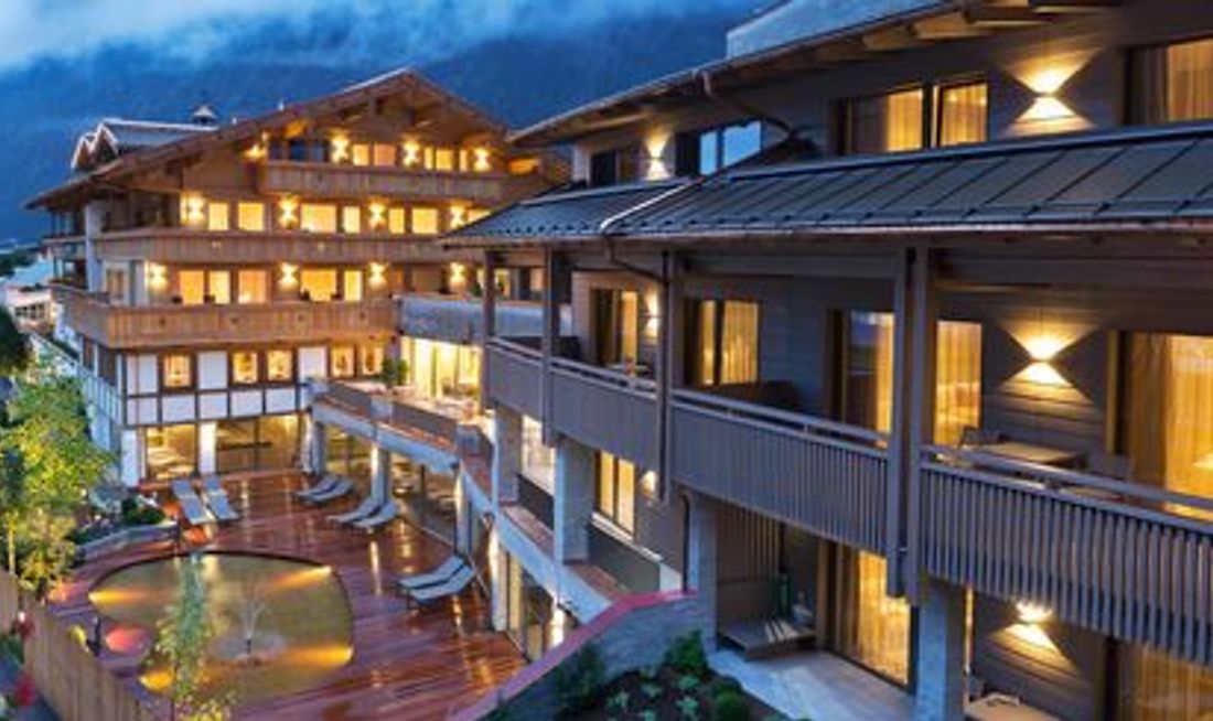 Elisabeth Hotel Exterior