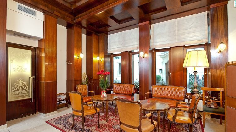 Graben Hotel Lobby