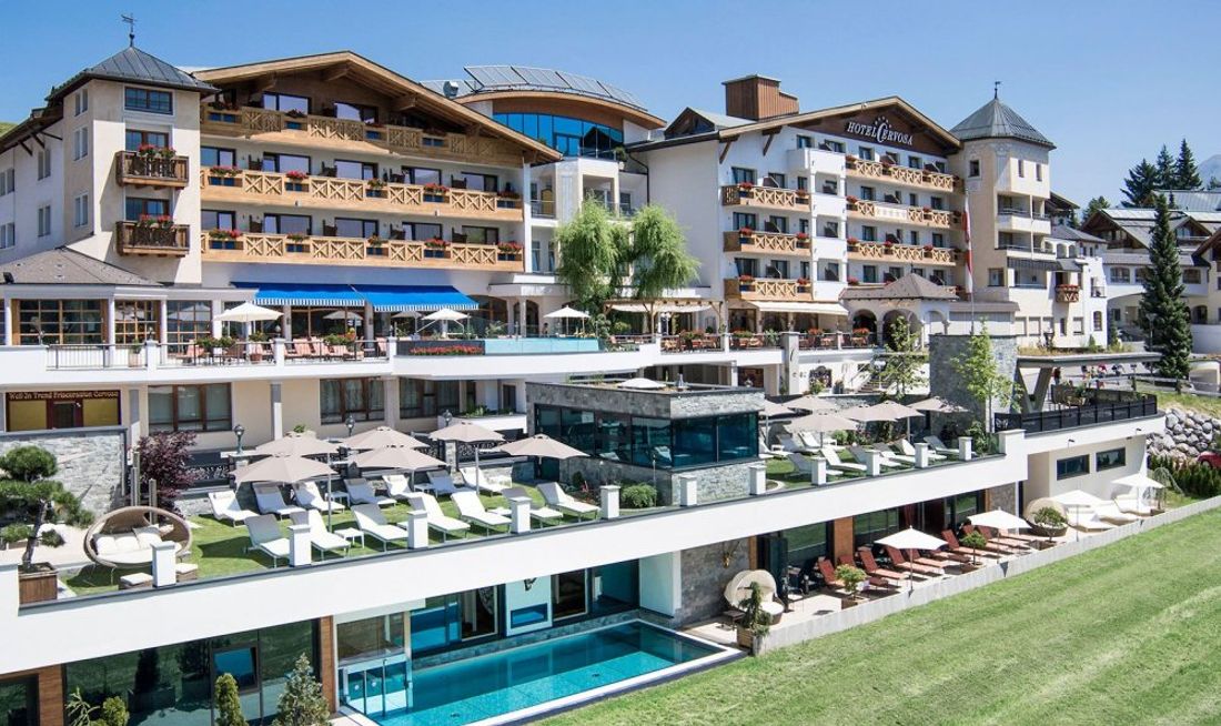 Cervosa Hotel Exterior