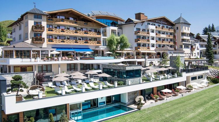 Cervosa Hotel Exterior