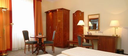 Hotel Mosser Room