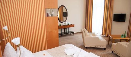 The Opernring Hotel Room