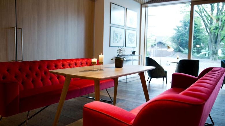 <b>Schwaerzler Hotel Bar/Lounge</b> <b>Schwaerzler Hotel Bar/Lounge</b>