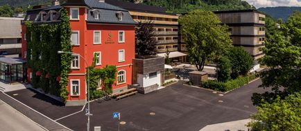 Schwaerzler Hotel Exterior