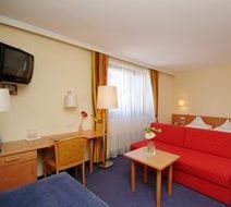 Hotel Goldenes Schiff Room