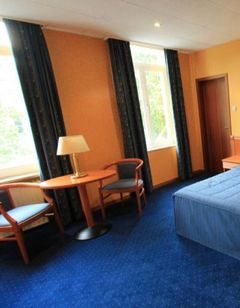 Cardinal Hotel