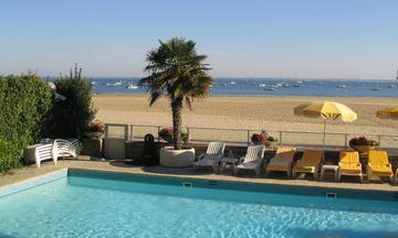 Arc Hotel sur Mer