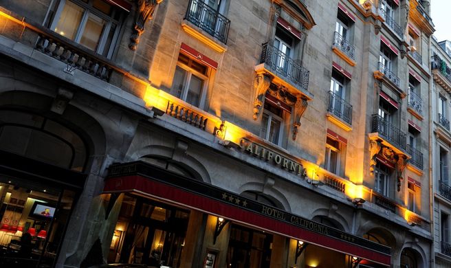 Hotel California Champs Elysees Exterior