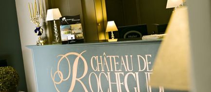 Chateau de Rochegude Lobby