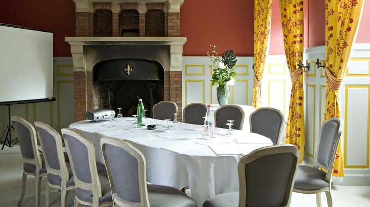 Chateau de Rochegude Meeting