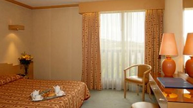 <b>Amiraute Hotel Room</b>