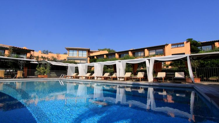 Hotel Le Roi Theodore Pool