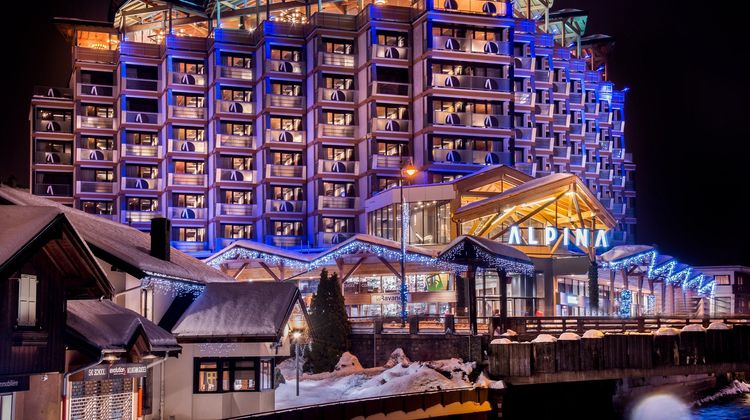 Alpina Hotel Exterior
