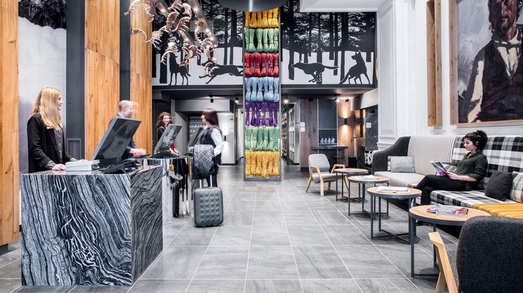 Alpina Hotel Lobby