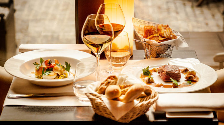 <b>Saint James Albany Paris Hotel-Spa Restaurant</b> <b>Saint James Albany Paris Hotel-Spa Restaurant</b>