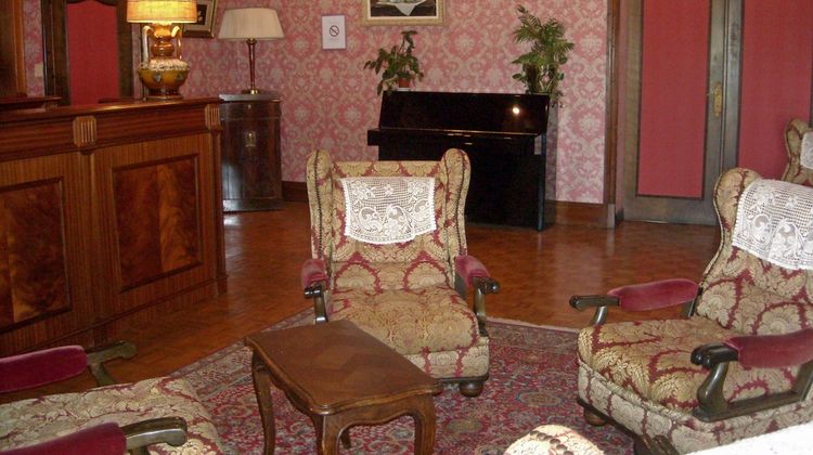 Hostellerie du Maine Brun Lobby