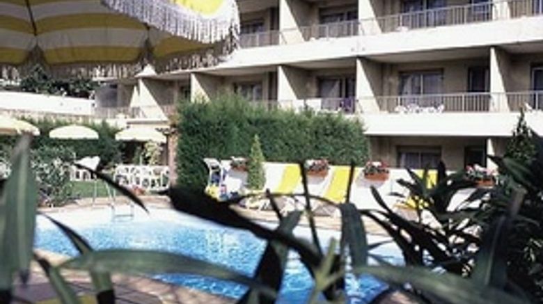 <b>Hotel Beau-Sejour Pool</b>