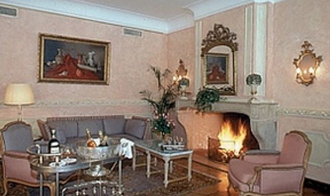 Hotel Ile Rousse Lobby