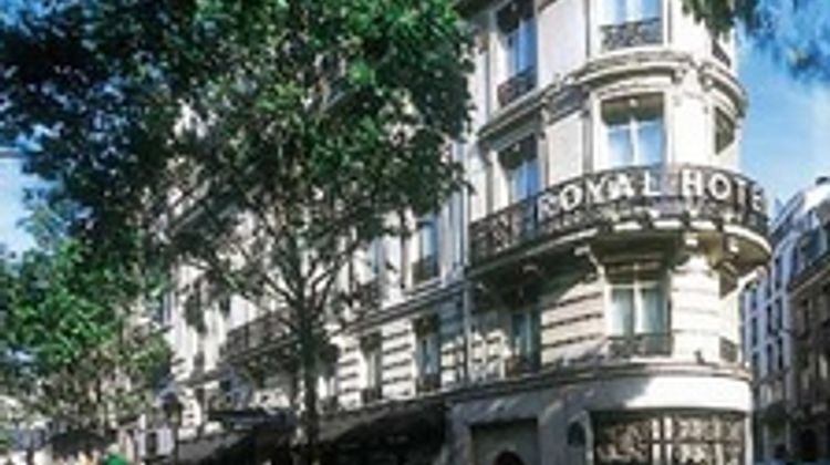 Royal Hotel Paris Champs Elysees Exterior