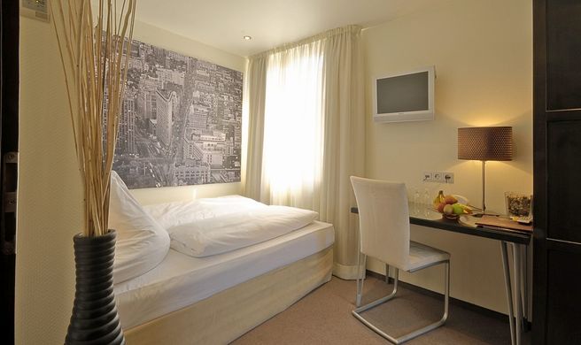 Hotel Am Augustinerplatz Room