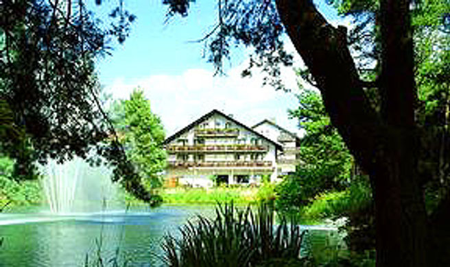 Parkhotel Rodermark Exterior