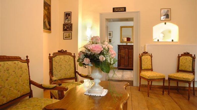<b>Hotel Schloss Eggersberg Suite</b> <b>Hotel Schloss Eggersberg Suite</b>