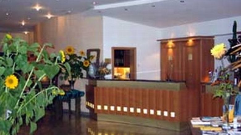 <b>Diehl's Hotel Rheinterrasse Lobby</b> <b>Diehl's Hotel Rheinterrasse Lobby</b>