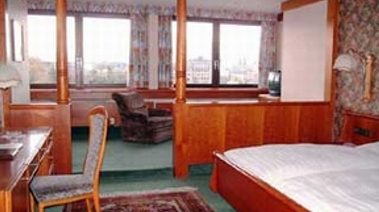 <b>Diehl's Hotel Rheinterrasse Room</b> <b>Diehl's Hotel Rheinterrasse Room</b>