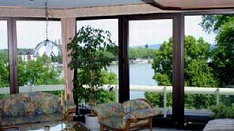 <b>Diehl's Hotel Rheinterrasse Suite</b> <b>Diehl's Hotel Rheinterrasse Suite</b>