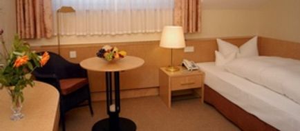 Dom Hotel Limburg Room