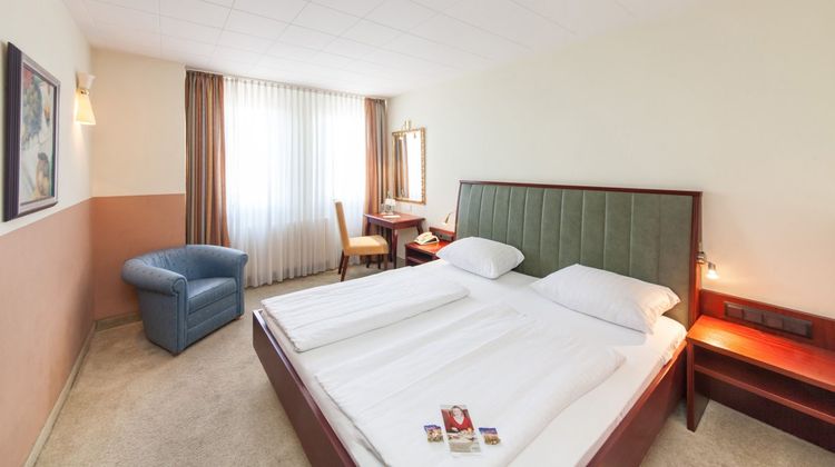 Garner Hotel Essen Messe Room