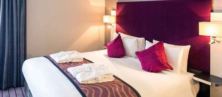 Mercure London Heathrow Hotel Room