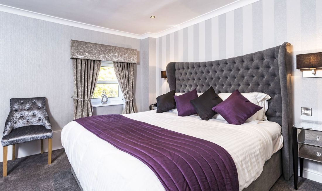 Borough Arms Hotel Room