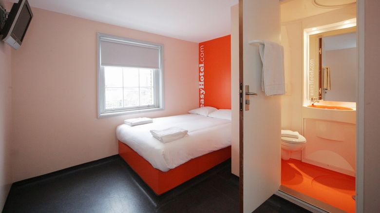 easyHotel London Victoria Tourist Class London England Hotels