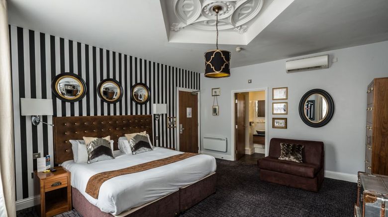 <b>Mercure Nottingham City Center Hotel Room</b>