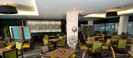 Holiday Inn Express London Heathrow T5 Restaurant