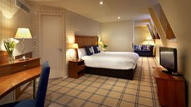 <b>Corus Hyde Park Hotel Suite</b>