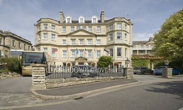 Country Living Lansdown Grove Hotel