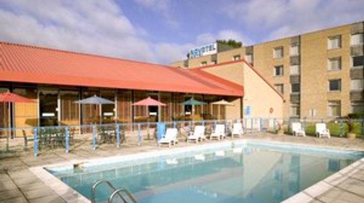 Plymouth International Hotel Pool