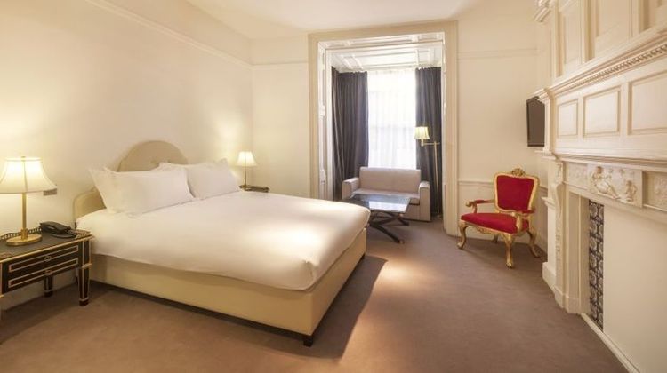 Nottingham Place Hotel Room