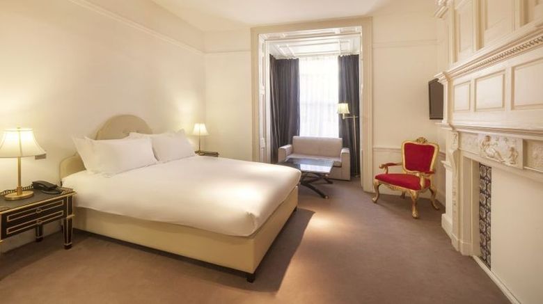 <b>Nottingham Place Hotel Room</b>