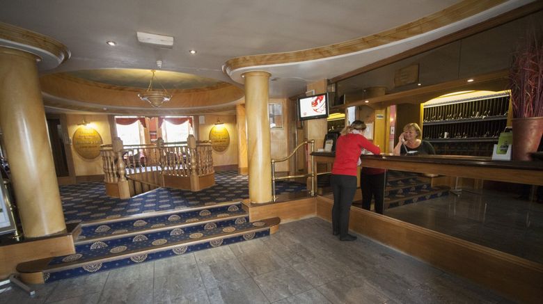 <b>Royal Cambridge Hotel Lobby</b>