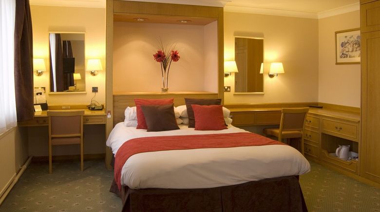<b>The Strathdon Hotel Suite</b>