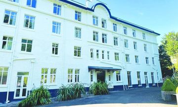 Longmynd Hotel