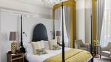 Queen's Hotel Cheltenham Suite