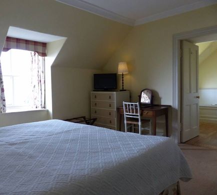 The Creggans Inn Room