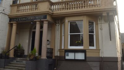 George & Abbotsford Hotel
